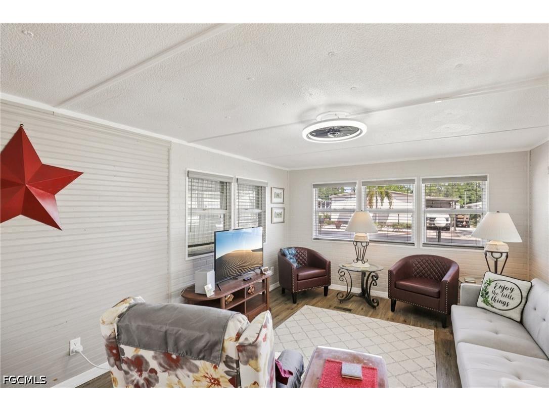 9806 Sugarberry Way Fort Myers FL 33905 2026014387 image4