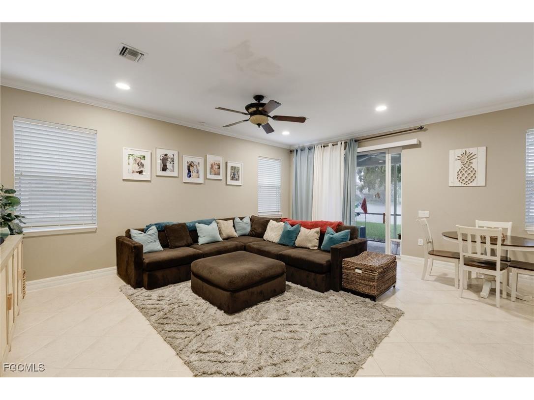 9807 Casa Mar Circle Fort Myers FL 33919 2025016528 image5