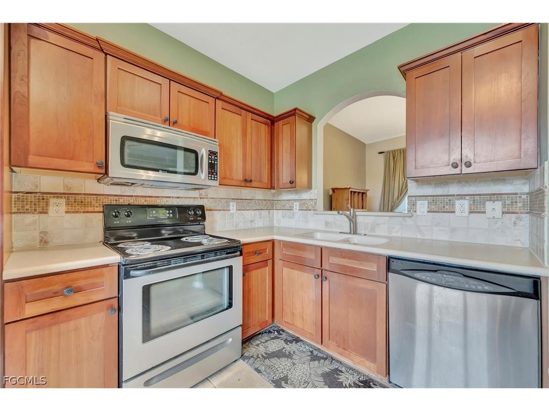 9808 Roundstone Circle Fort Myers FL 33967 2026009907 image14