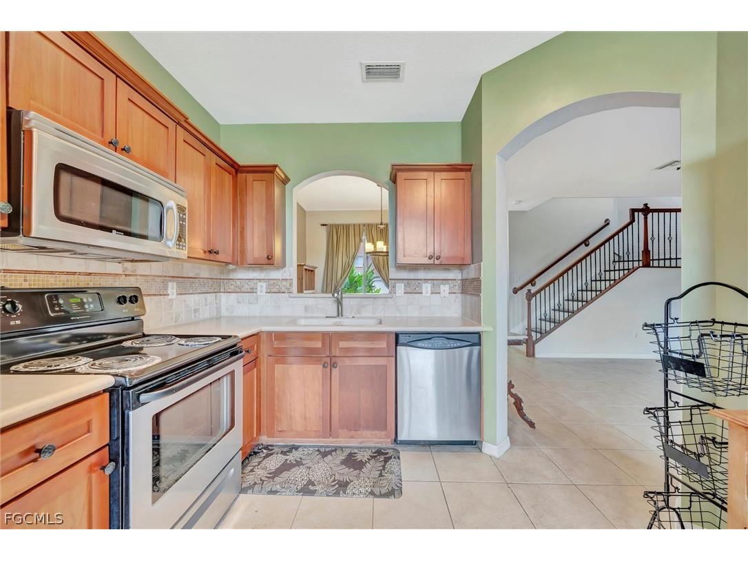 9808 Roundstone Circle Fort Myers FL 33967 2026009907 image16