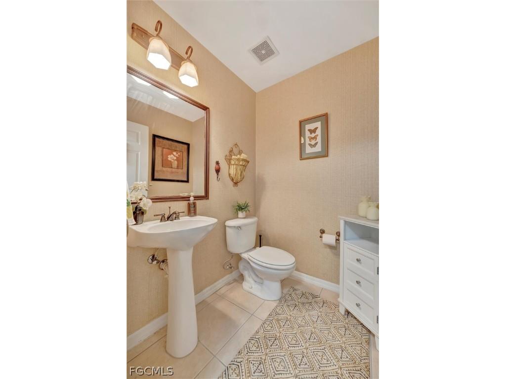 9808 Roundstone Circle Fort Myers FL 33967 2026009907 image17