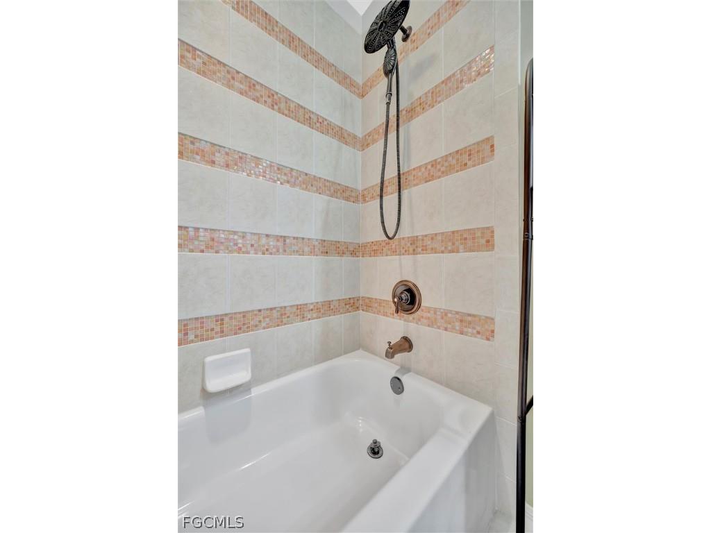 9808 Roundstone Circle Fort Myers FL 33967 2026009907 image26