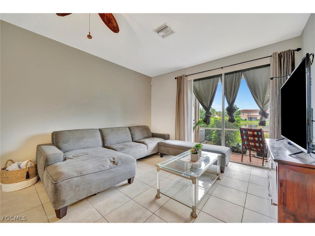 9808 Roundstone Circle Fort Myers FL 33967 2026009907 image8