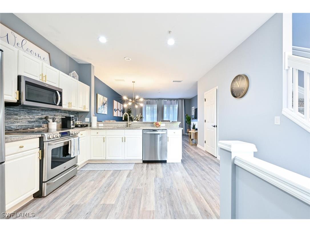 981 Hampton Circle #119 Naples FL 34105 226007246 image2