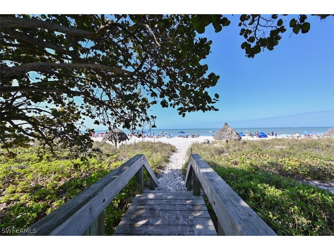 981 Hampton Circle #119 Naples FL 34105 226007246 image28