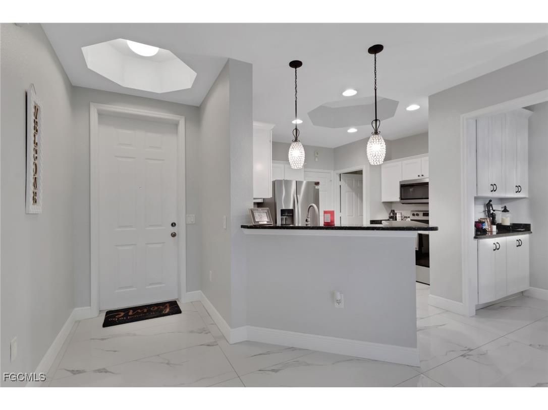 9811 Bodego Way #104 Fort Myers FL 33908 2025015834 image2