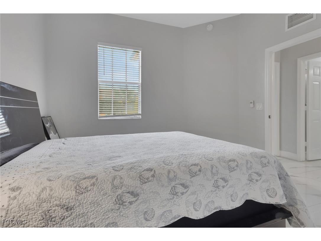 9811 Bodego Way #104 Fort Myers FL 33908 2025015834 image22