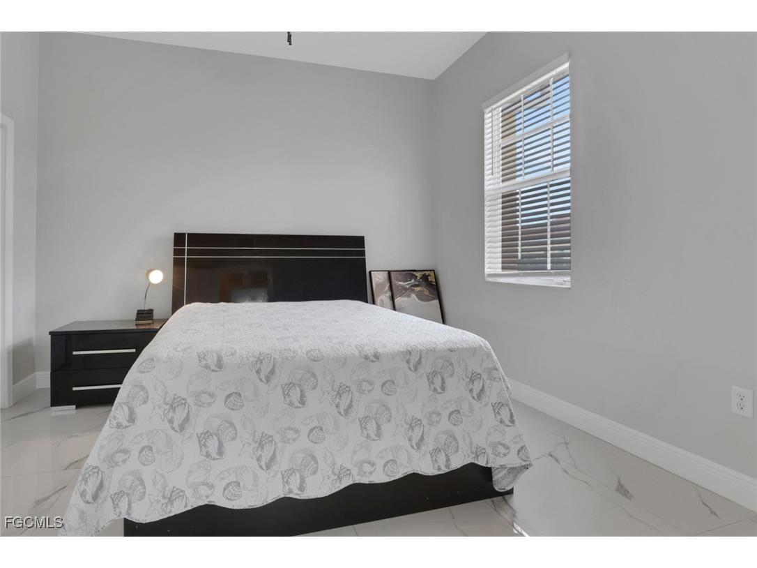 9811 Bodego Way #104 Fort Myers FL 33908 2025015834 image23