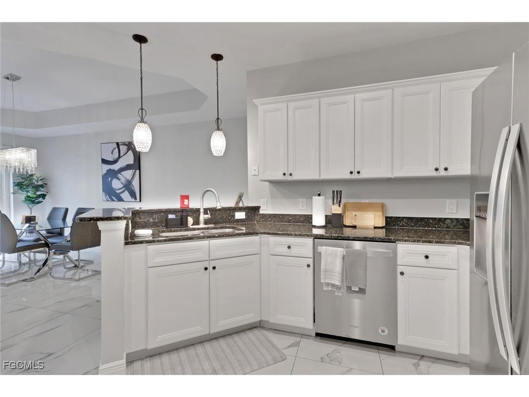 9811 Bodego Way #104 Fort Myers FL 33908 2025015834 image3