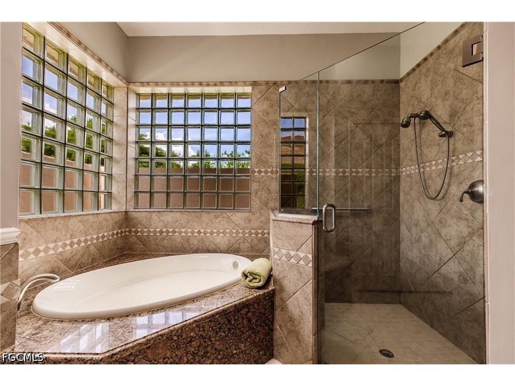 9811 Ensign Court Fort Myers FL 33919 2026016846 image11
