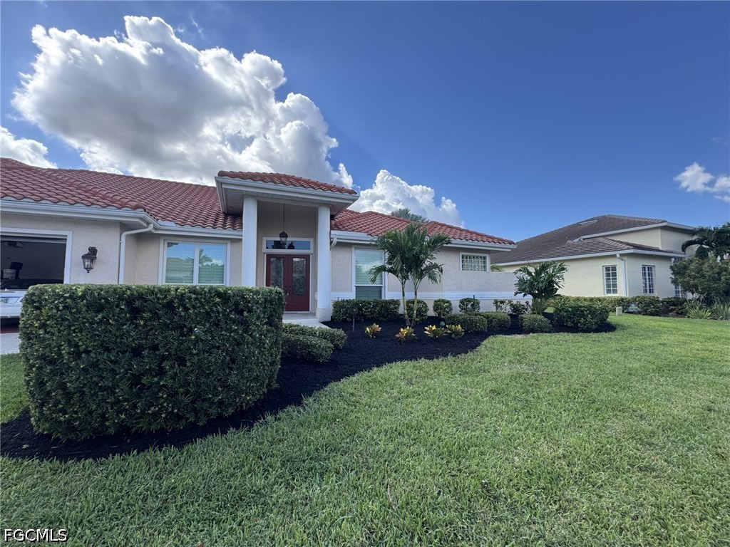 9811 Ensign Court Fort Myers FL 33919 2026016846 image2