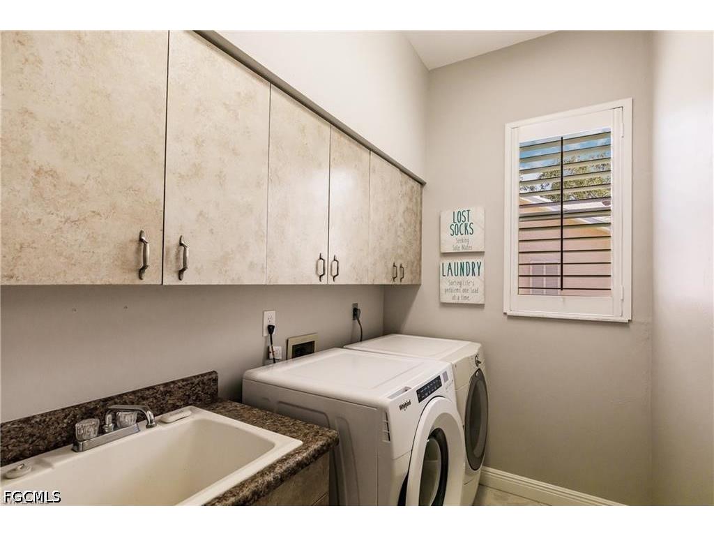 9811 Ensign Court Fort Myers FL 33919 2026016846 image20