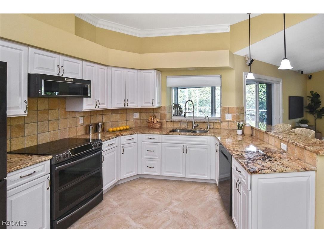 9812 Fathom Court Fort Myers FL 33919 2025019591 image16