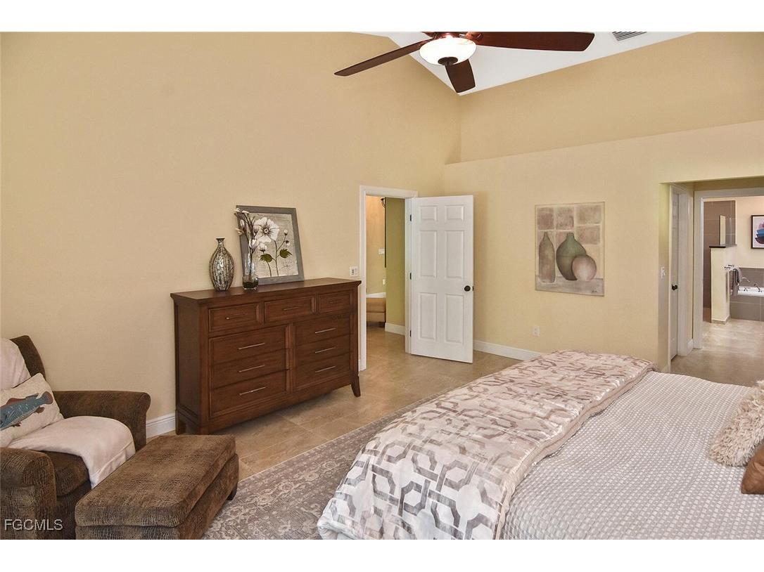 9812 Fathom Court Fort Myers FL 33919 2025019591 image20