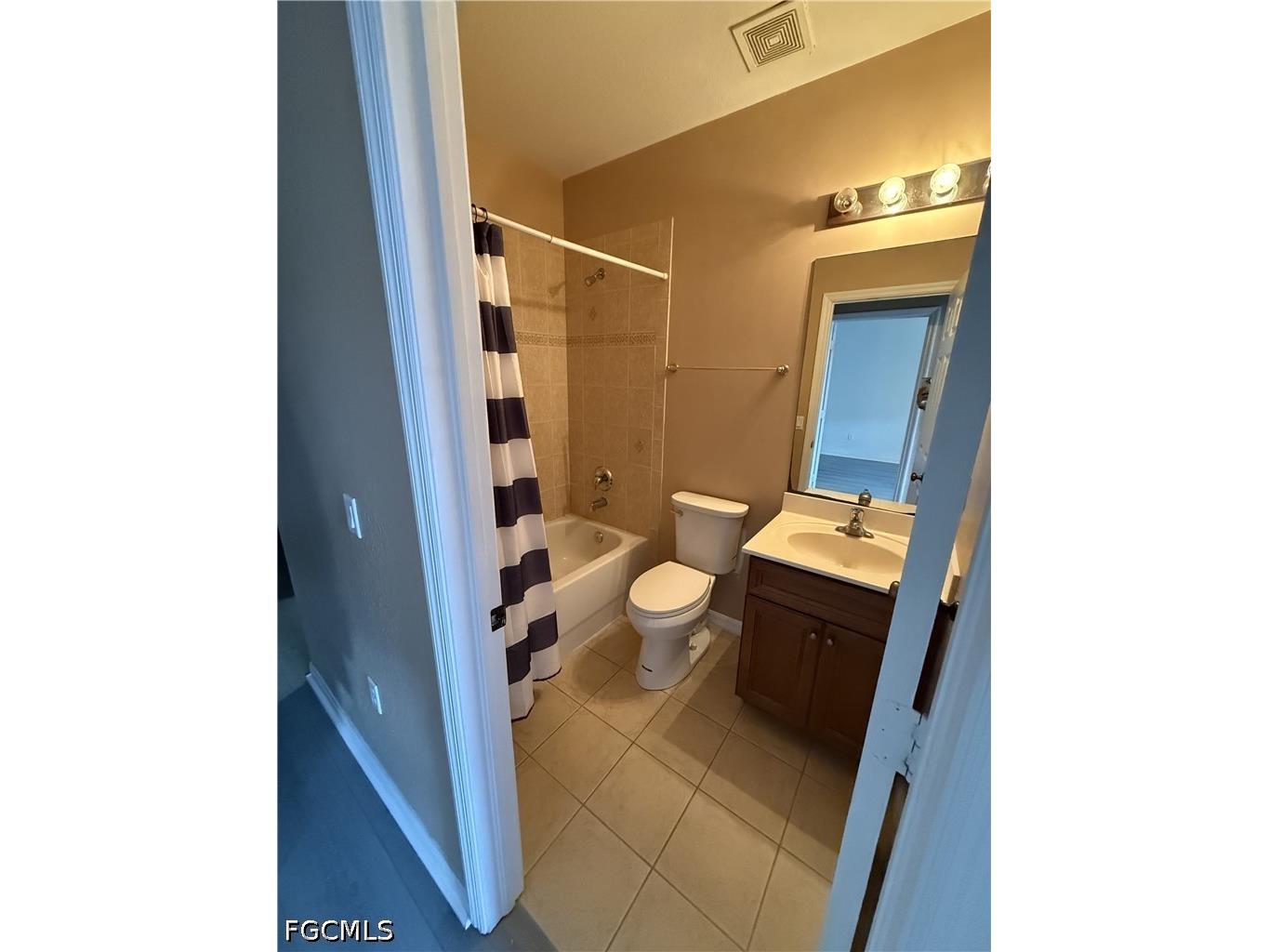 9813 Quinta Artesa Way #103 Fort Myers FL 33908 2026024539 image8