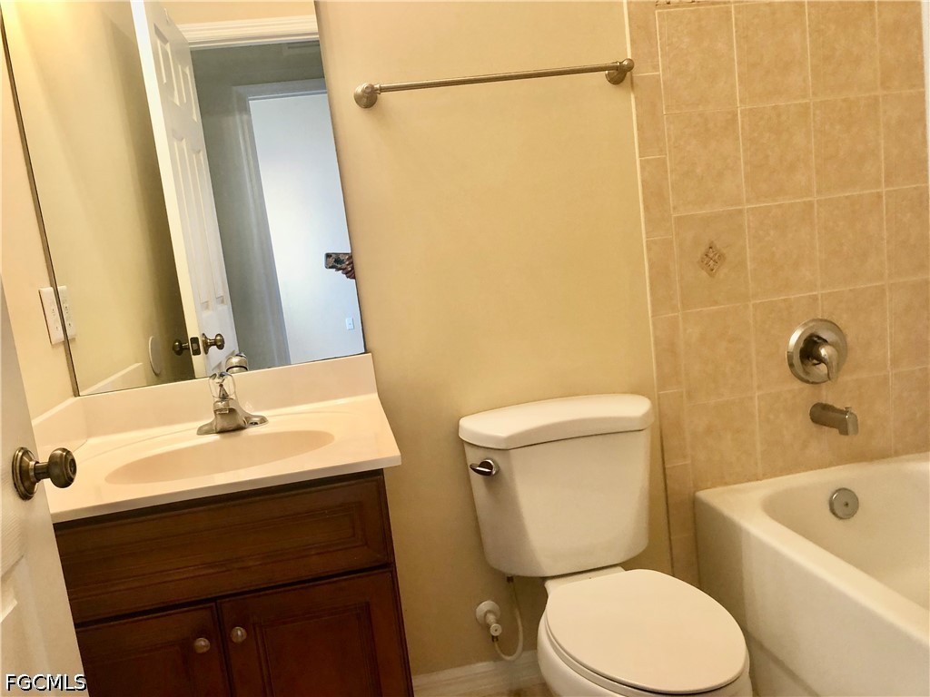 9813 Quinta Artesa Way #104 Fort Myers FL 33908 2026020792 image16