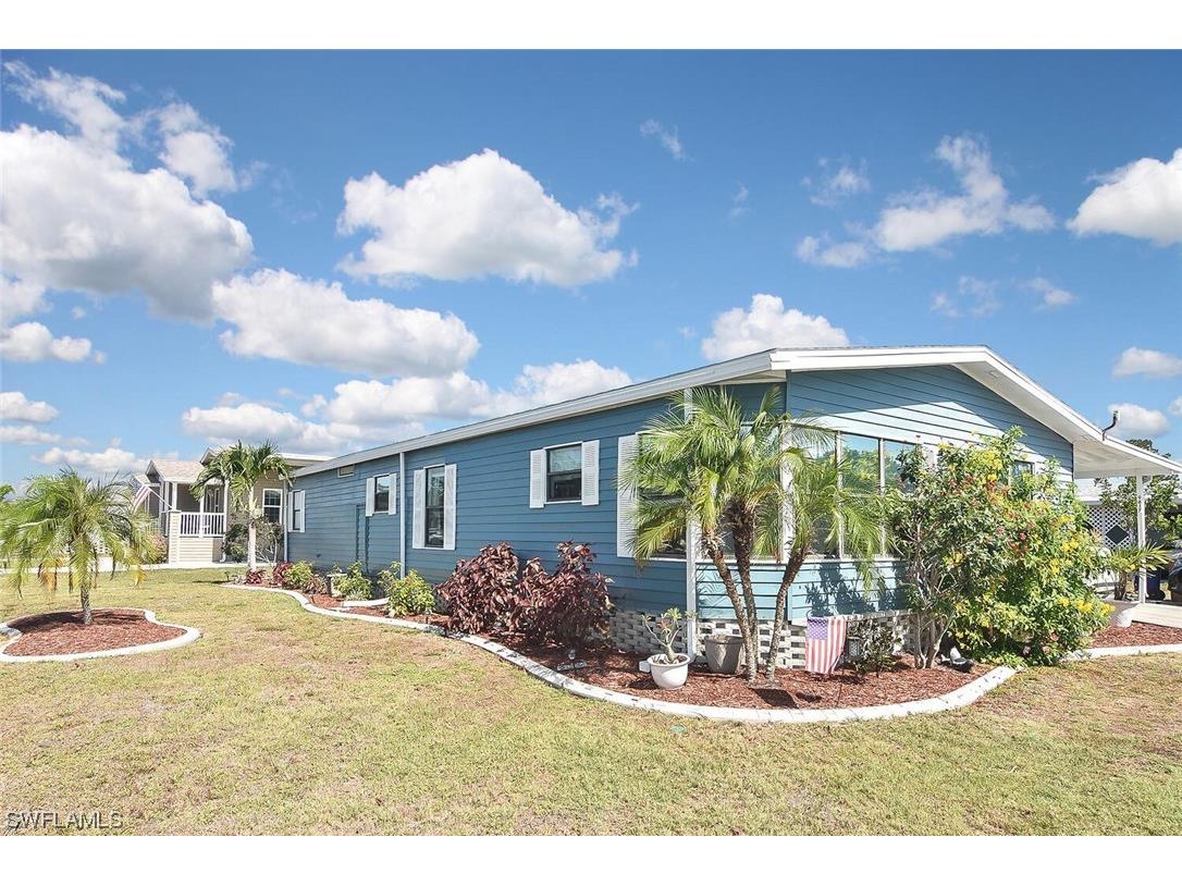 9817 Creekwood Lane Fort Myers FL 33905 223039120 image1