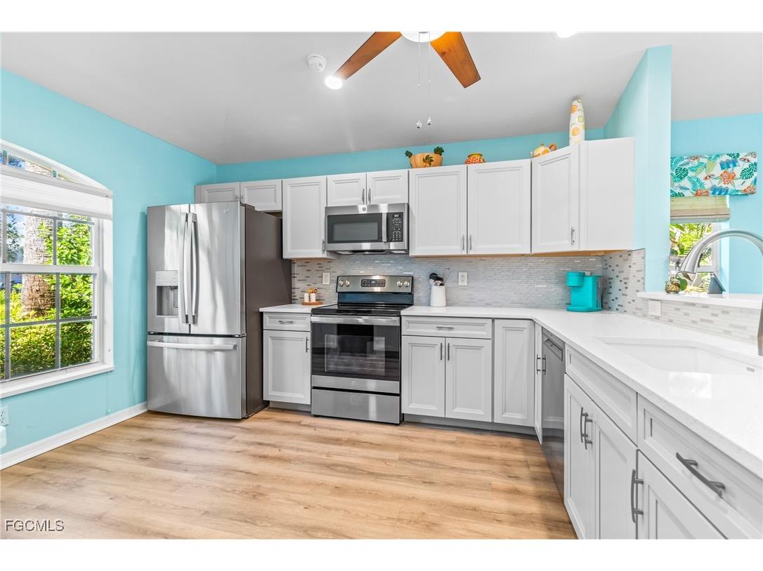 9819 Gladiolus Preserve Circle Fort Myers FL 33908 2025018688 image4