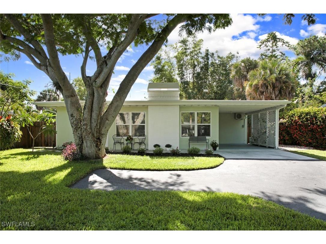 982 13th Street N Naples FL 34102 225062644 image3