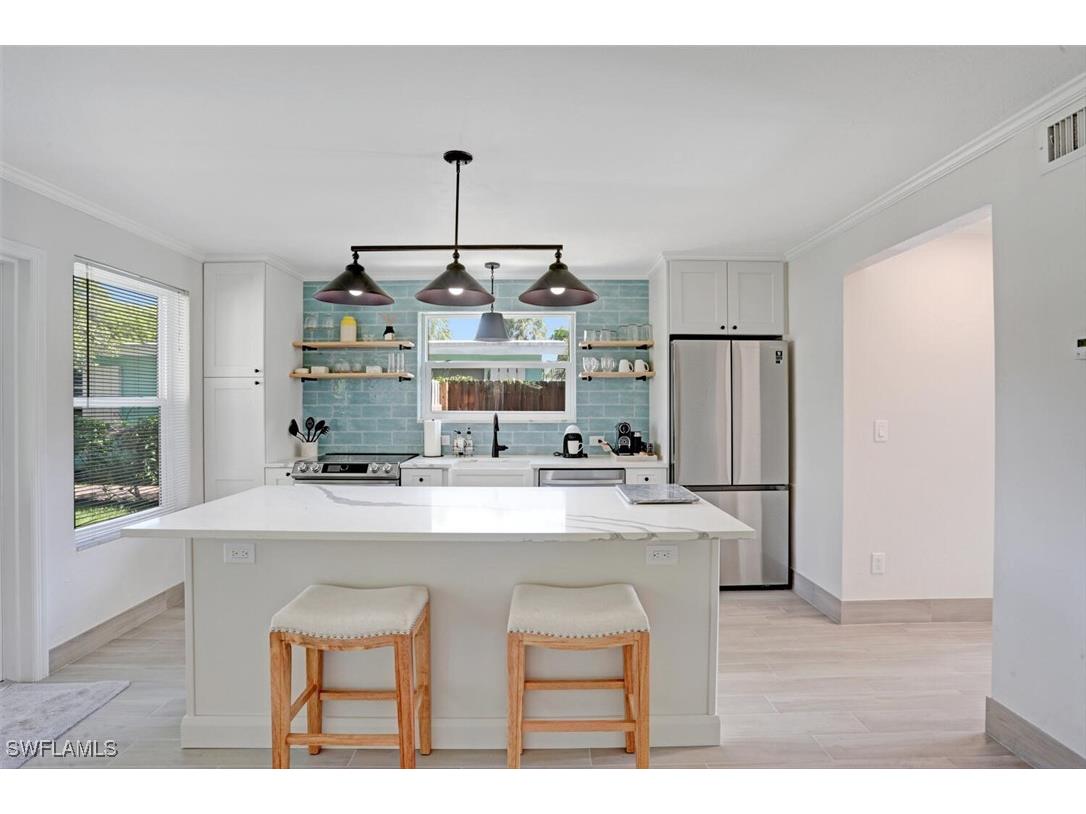 982 13th Street N Naples FL 34102 225062644 image5