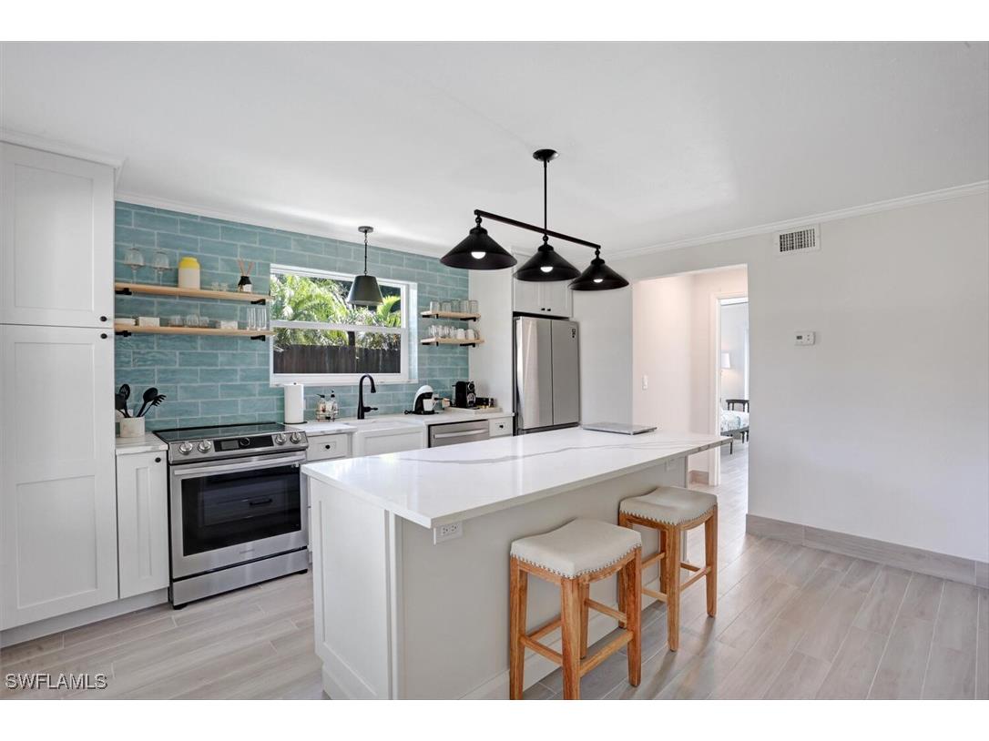 982 13th Street N Naples FL 34102 225062644 image6