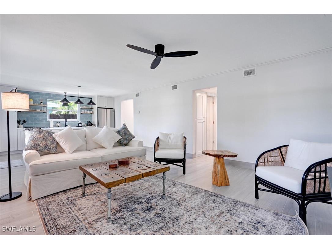 982 13th Street N Naples FL 34102 225062644 image9