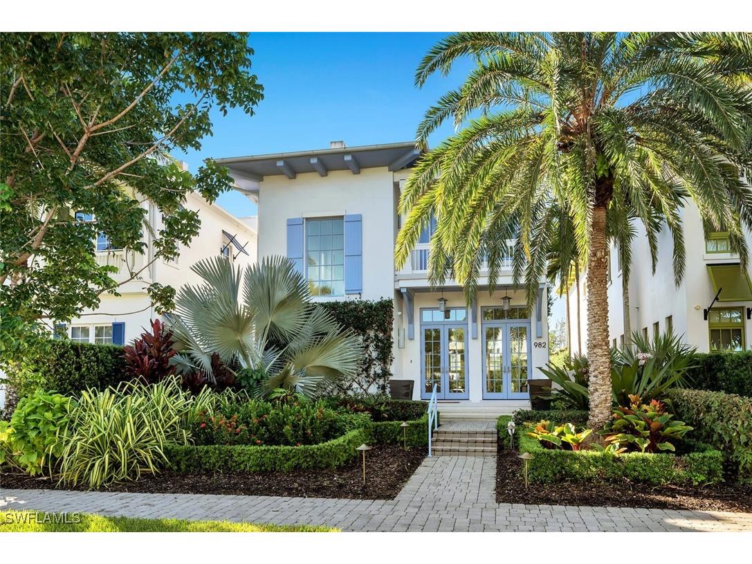 982 9th Avenue S Naples FL 34102 225074849 image1