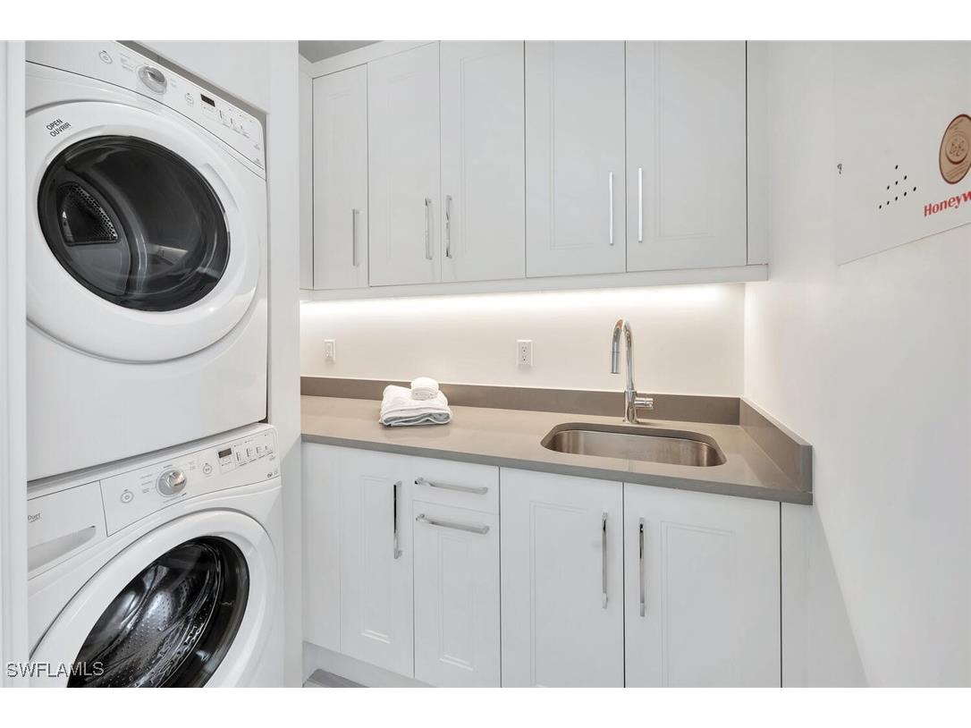 982 9th Avenue S Naples FL 34102 225074849 image30