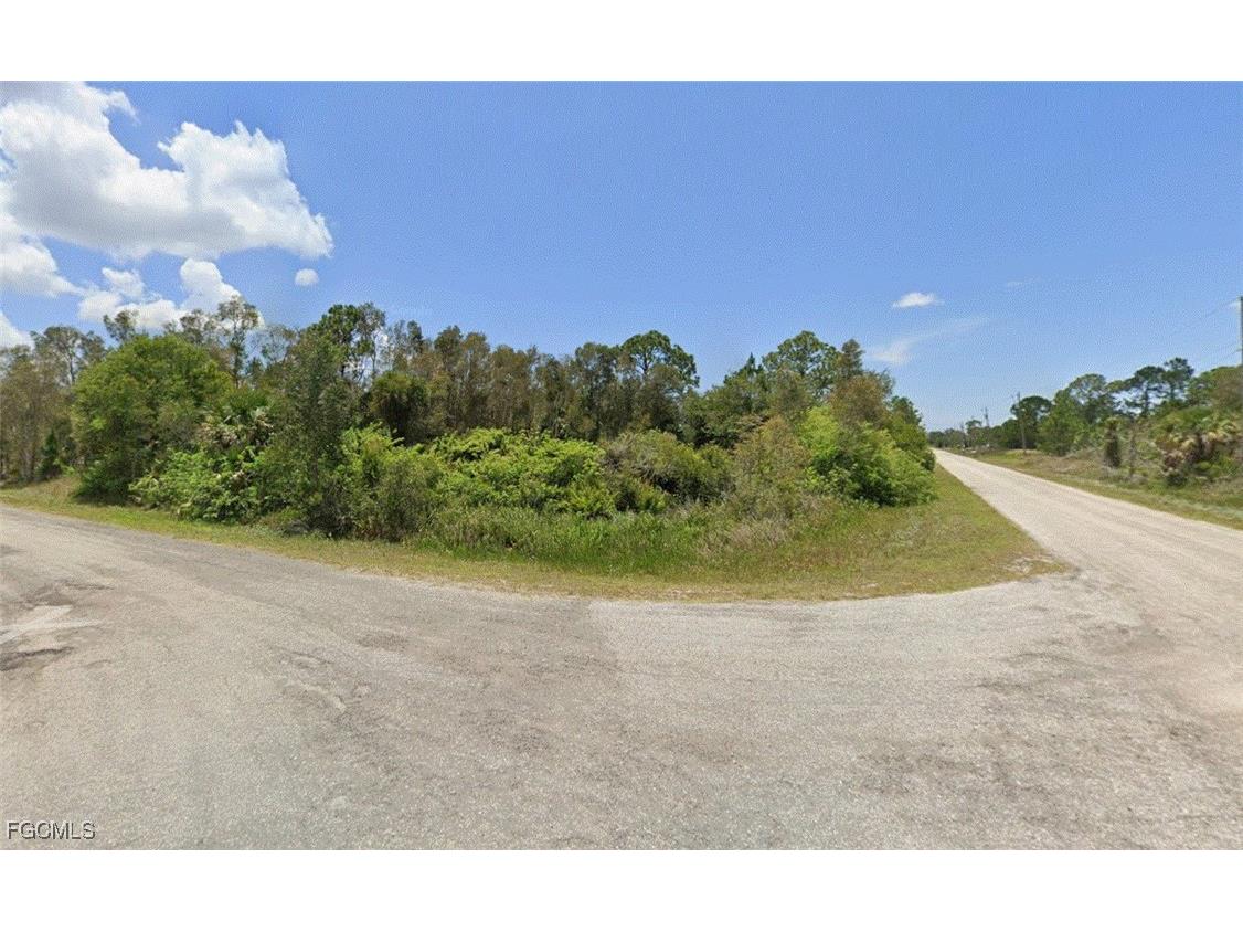 982 Plantation Road Lehigh Acres FL 33974 2026003766 image2