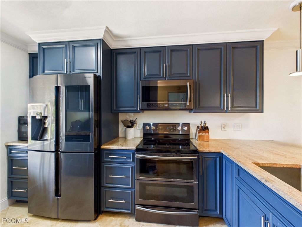 9821 Alabama Street #2 Bonita Springs FL 34135 2025010799 image4