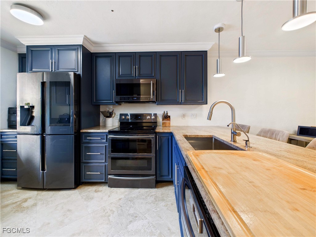 9821 Alabama Street #2 Bonita Springs FL 34135 2025010799 image5