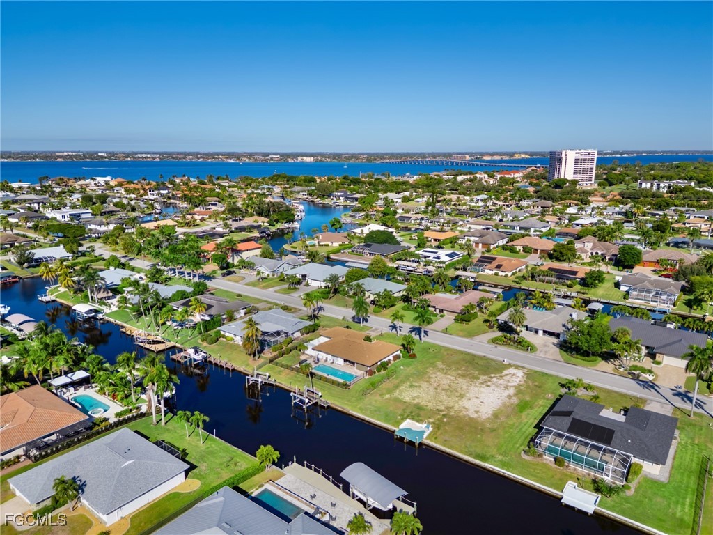 9821 Cypress Lake Drive Fort Myers FL 33919 2025020719 image17