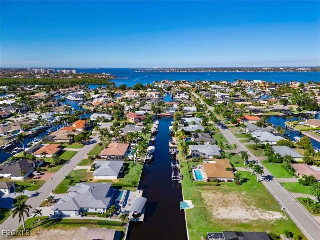 9821 Cypress Lake Drive Fort Myers FL 33919 2025020719 image18