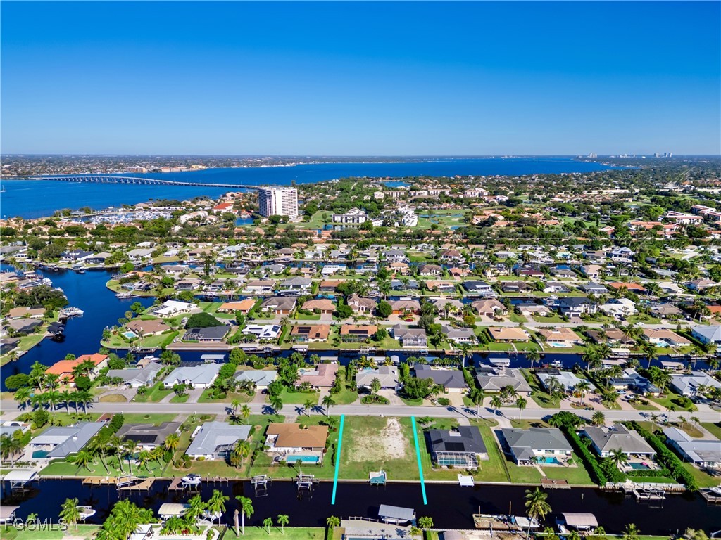 9821 Cypress Lake Drive Fort Myers FL 33919 2025020719 image23