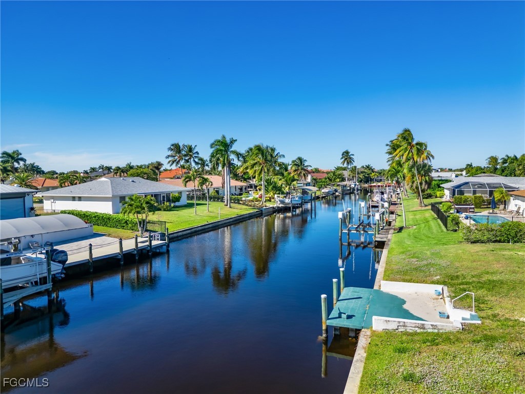 9821 Cypress Lake Drive Fort Myers FL 33919 2025020719 image24