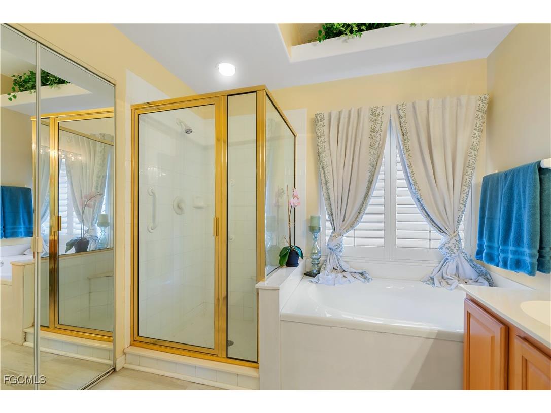 9821 Spring Run Boulevard Estero FL 34135 2025023207 image14