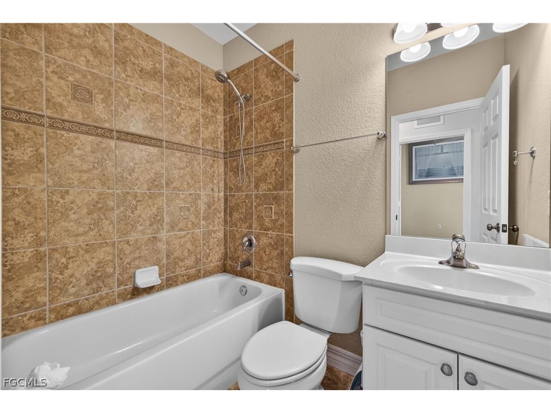 9824 Cristalino View Way #103 Fort Myers FL 33908 2026010579 image18