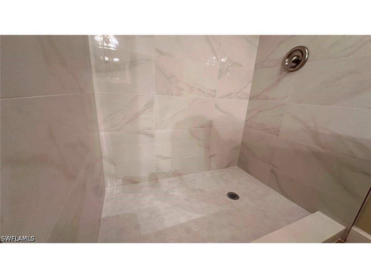 9828 Luna Circle #H202 Naples FL 34109 226020025 image28