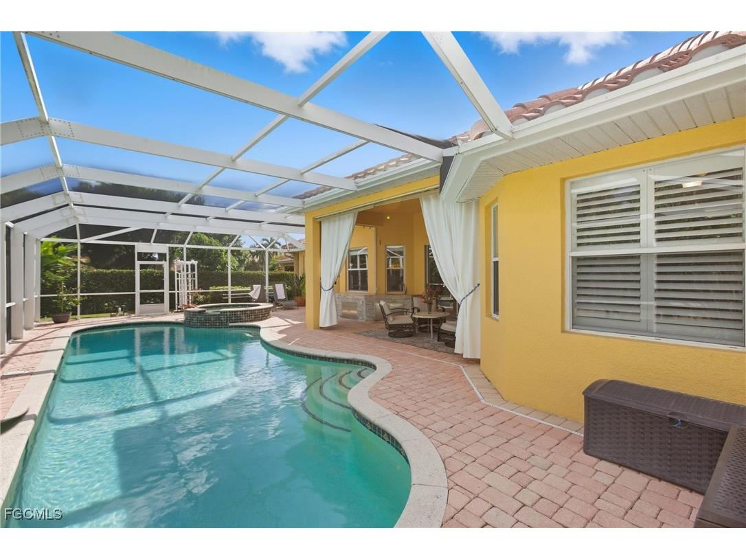 9836 Los Altos Court Fort Myers FL 33919 2025017762 image11