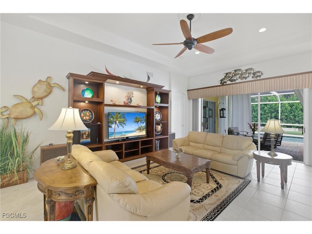 9836 Los Altos Court Fort Myers FL 33919 2025017762 image14