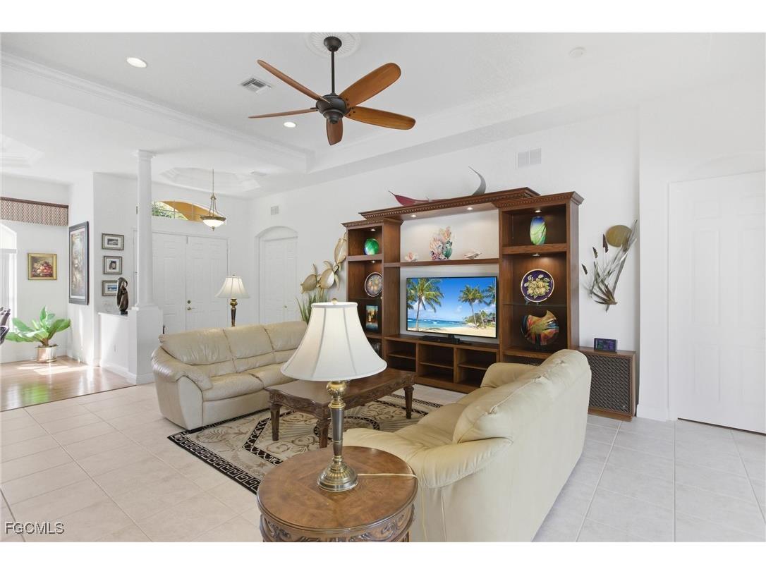 9836 Los Altos Court Fort Myers FL 33919 2025017762 image15