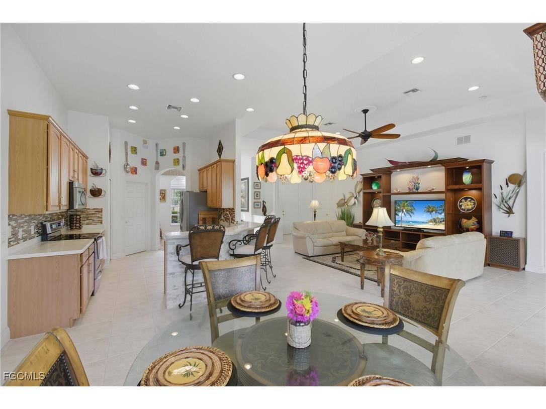 9836 Los Altos Court Fort Myers FL 33919 2025017762 image20