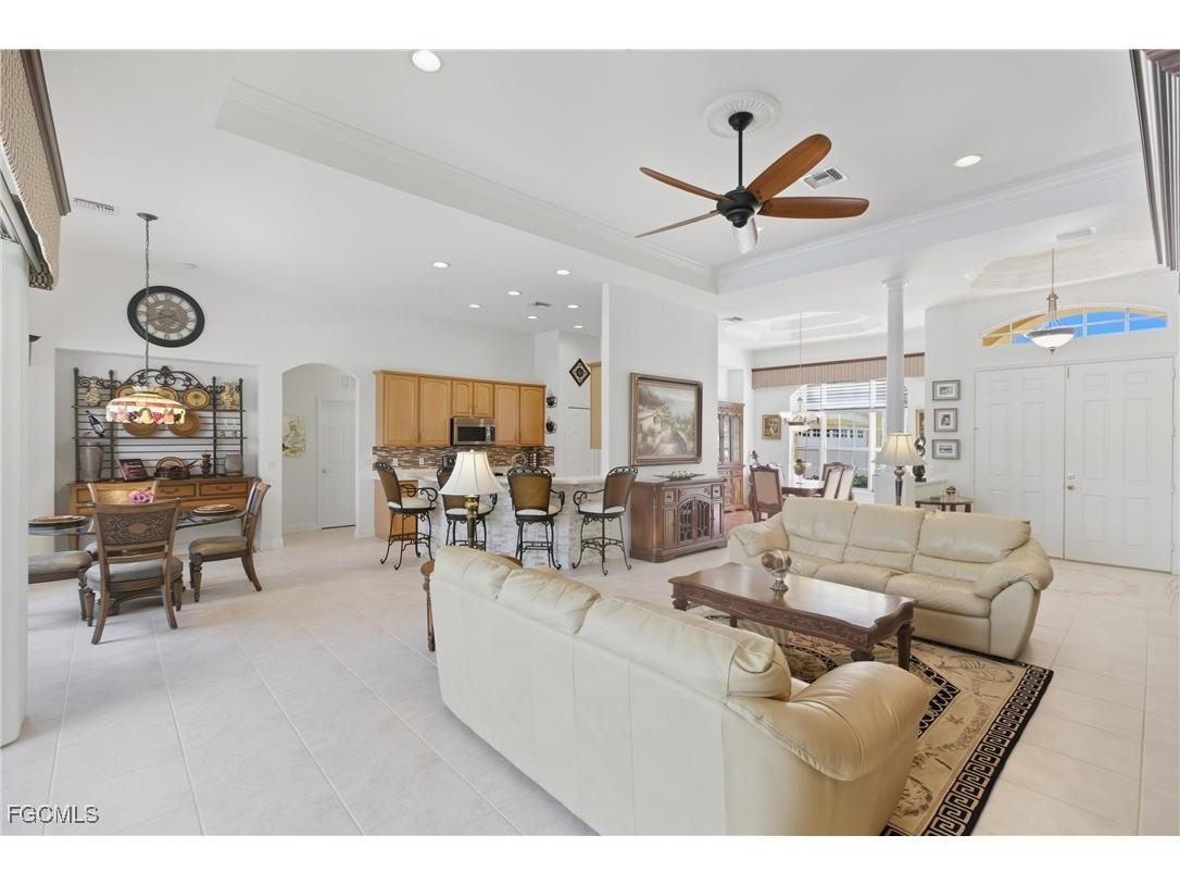 9836 Los Altos Court Fort Myers FL 33919 2025017762 image3