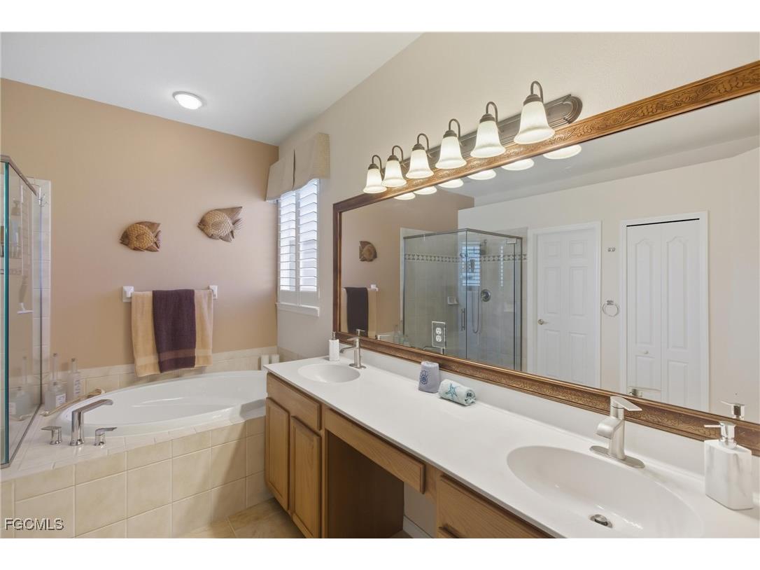 9836 Los Altos Court Fort Myers FL 33919 2025017762 image31