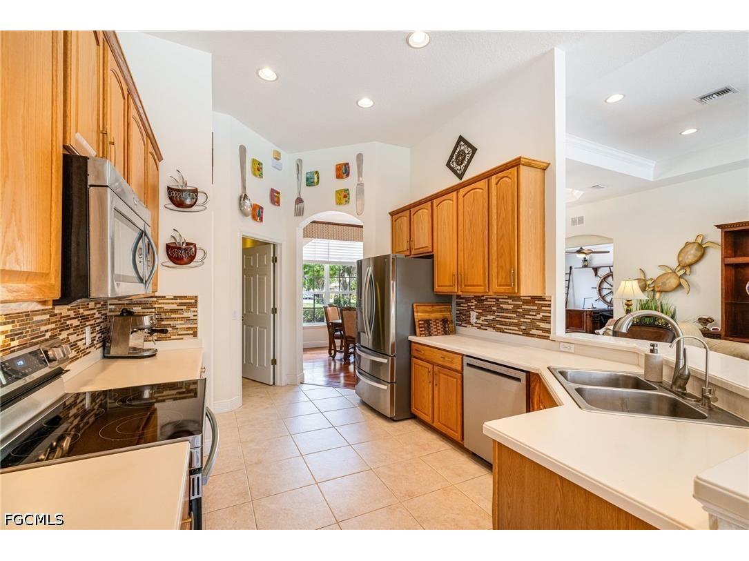 9836 Los Altos Court Fort Myers FL 33919 2026024444 image24