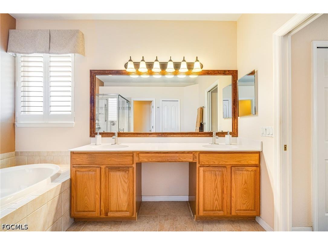 9836 Los Altos Court Fort Myers FL 33919 2026024444 image28