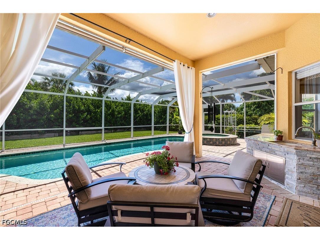 9836 Los Altos Court Fort Myers FL 33919 2026024444 image3