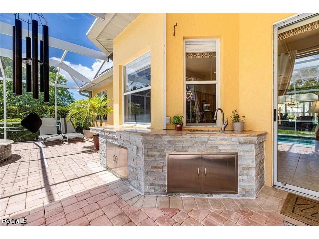 9836 Los Altos Court Fort Myers FL 33919 2026024444 image5