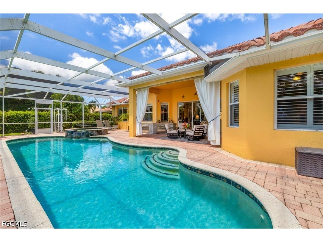 9836 Los Altos Court Fort Myers FL 33919 2026024444 image6