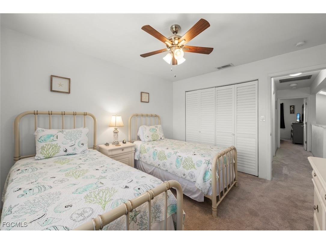 984 Greenwood Court S Sanibel FL 33957 2025019903 image32